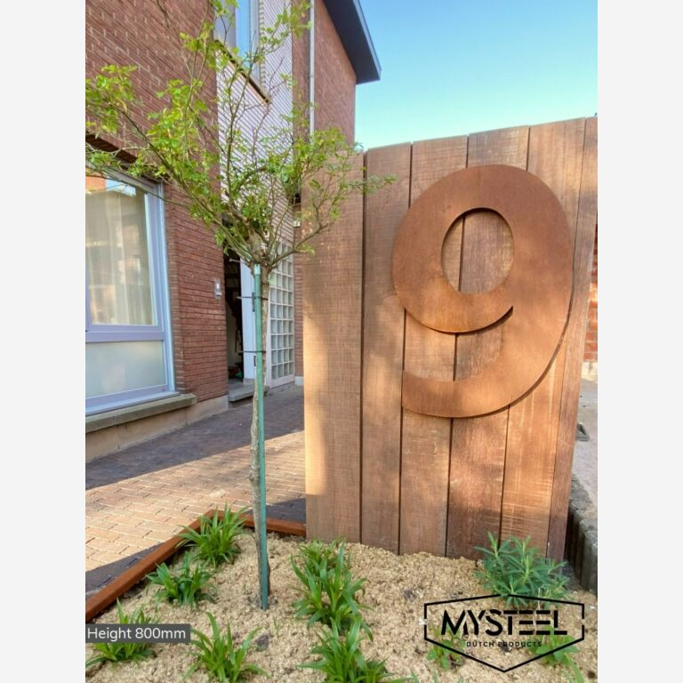 Numer domu ze stali corten 1 - 80 cm