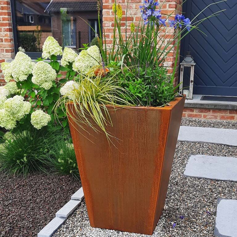 Spawana Donica ze stali corten Stożek 80 x 80 x 100 cm