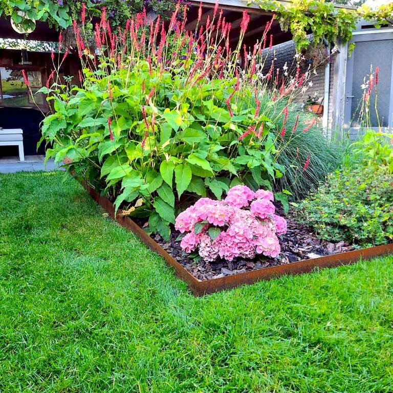 Proste obrzeże ze stali corten 15 cm (długość 240 cm)