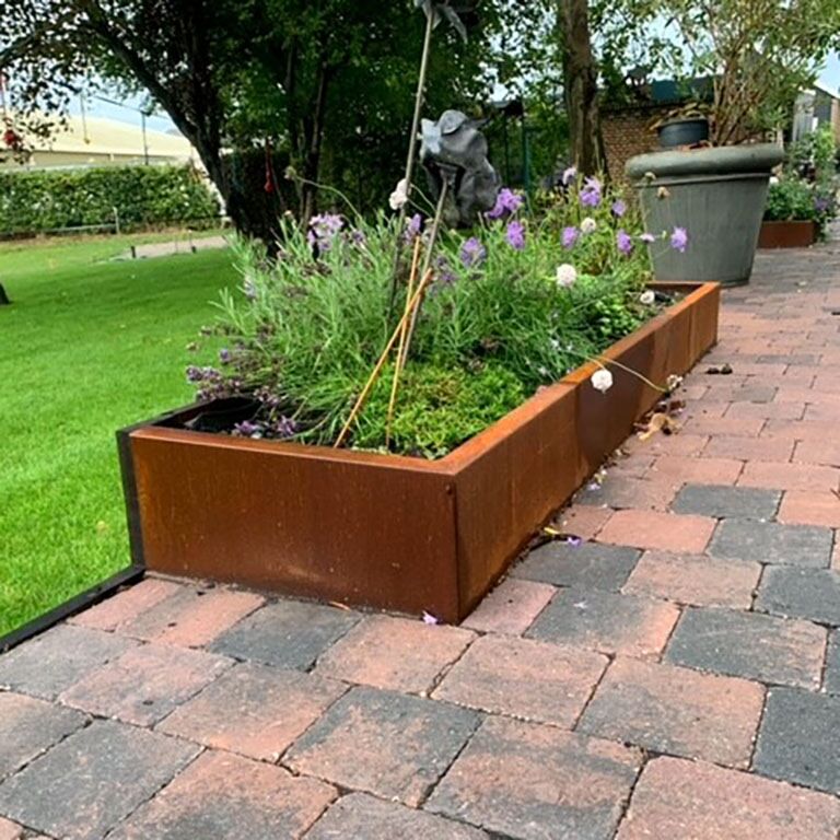 Prosta ściana oporowa ze stali corten 100 cm (wysokość 40 cm)