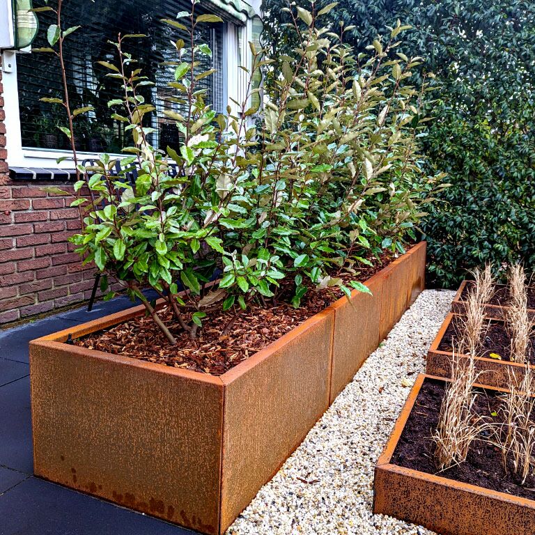 Donica ze stali corten Texas xxl 320 x 40 cm