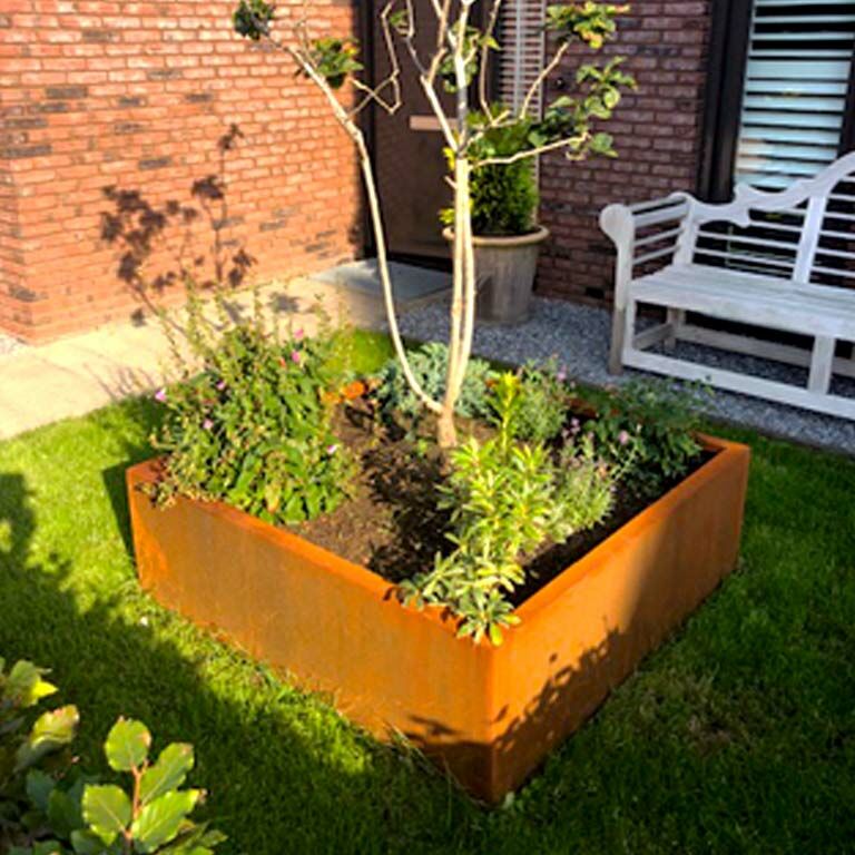 Spawana donica ze stali corten Montana 120 x 120 x 40 cm