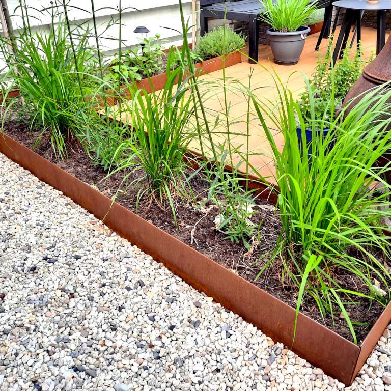 Obrzeże trawnikowe ze stali corten - Zagięte - Wysokość 23 cm - 240 cm