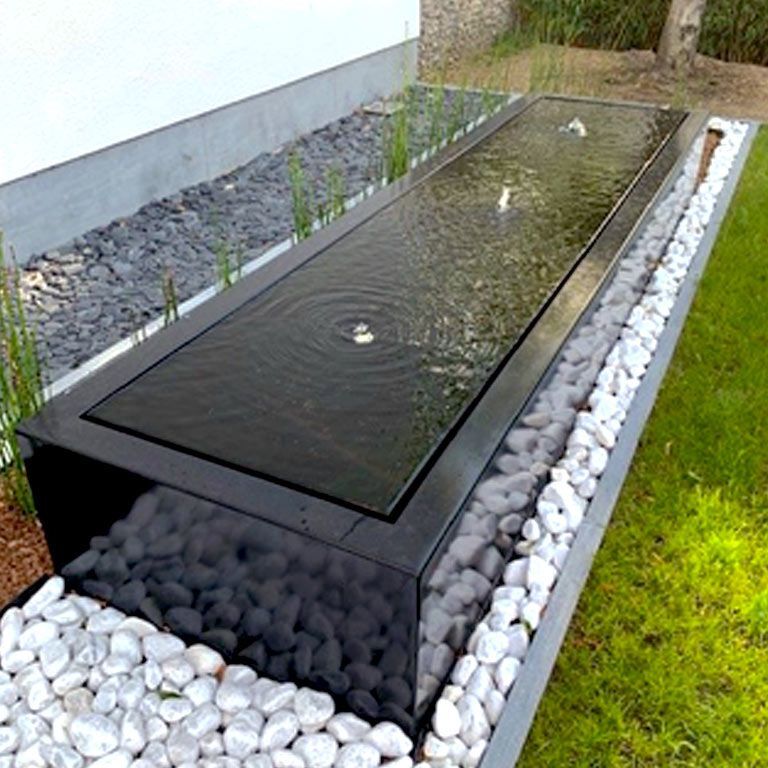 Fontanna aluminium 300 x 80 x 40 cm