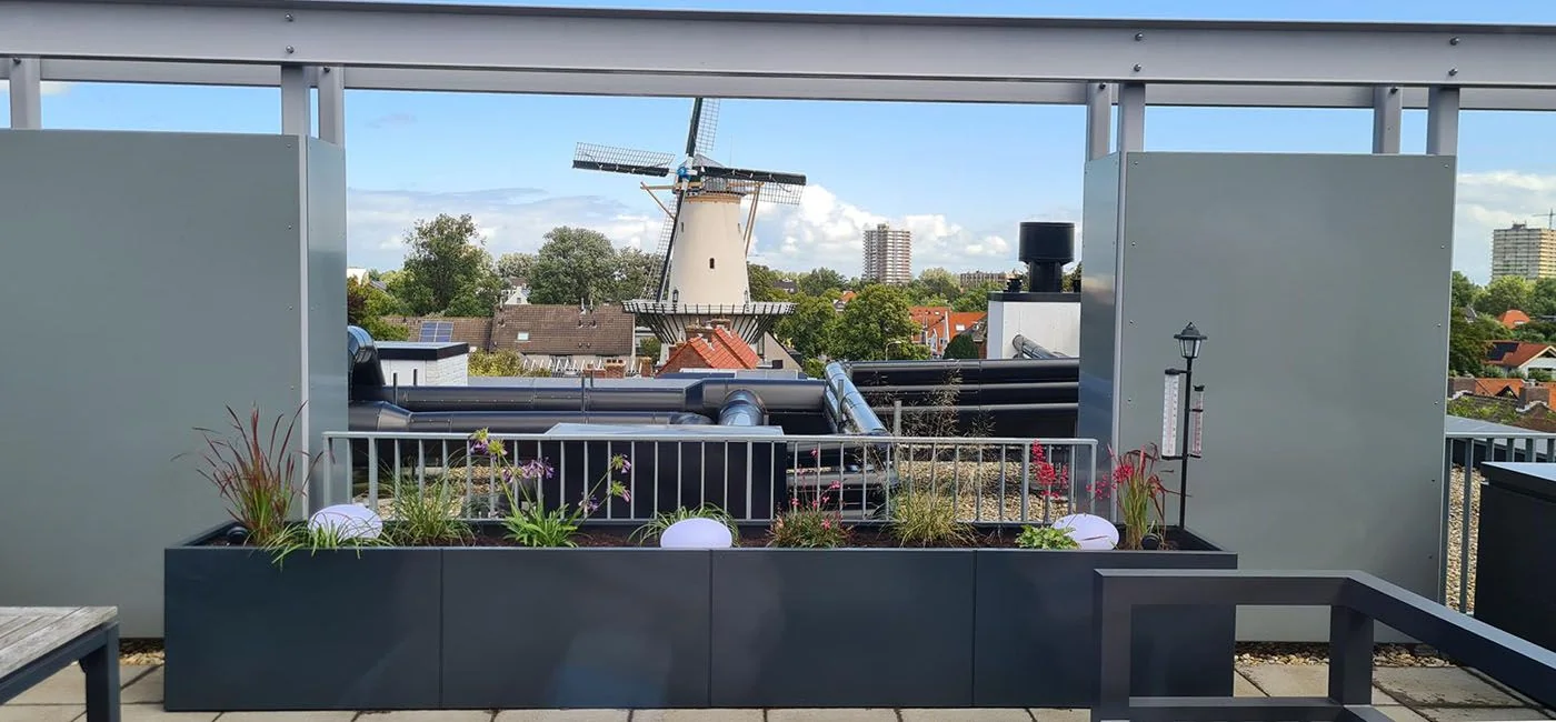 Mały balkon w aranżacji: pomysły i inspiracje