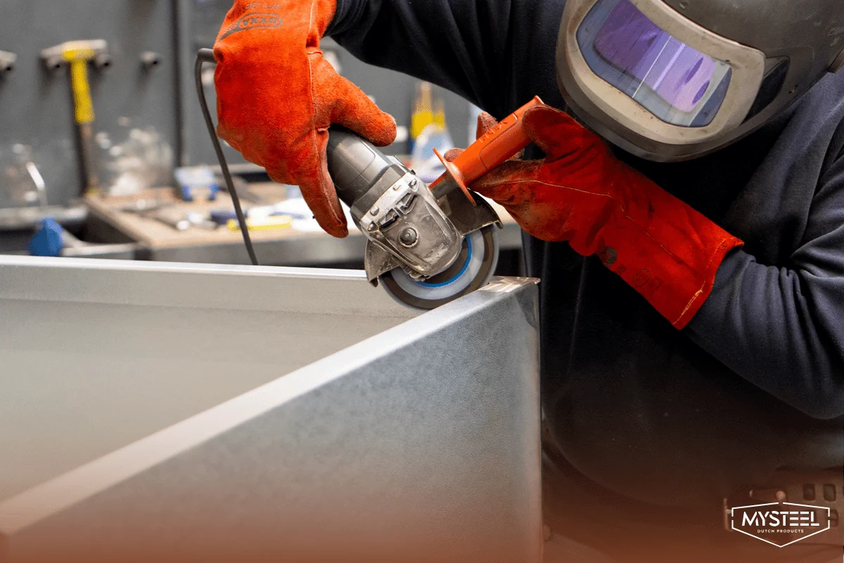 Obróbka stali corten jako profesjonalista: szlifowanie, wiercenie, cięcie i nie tylko